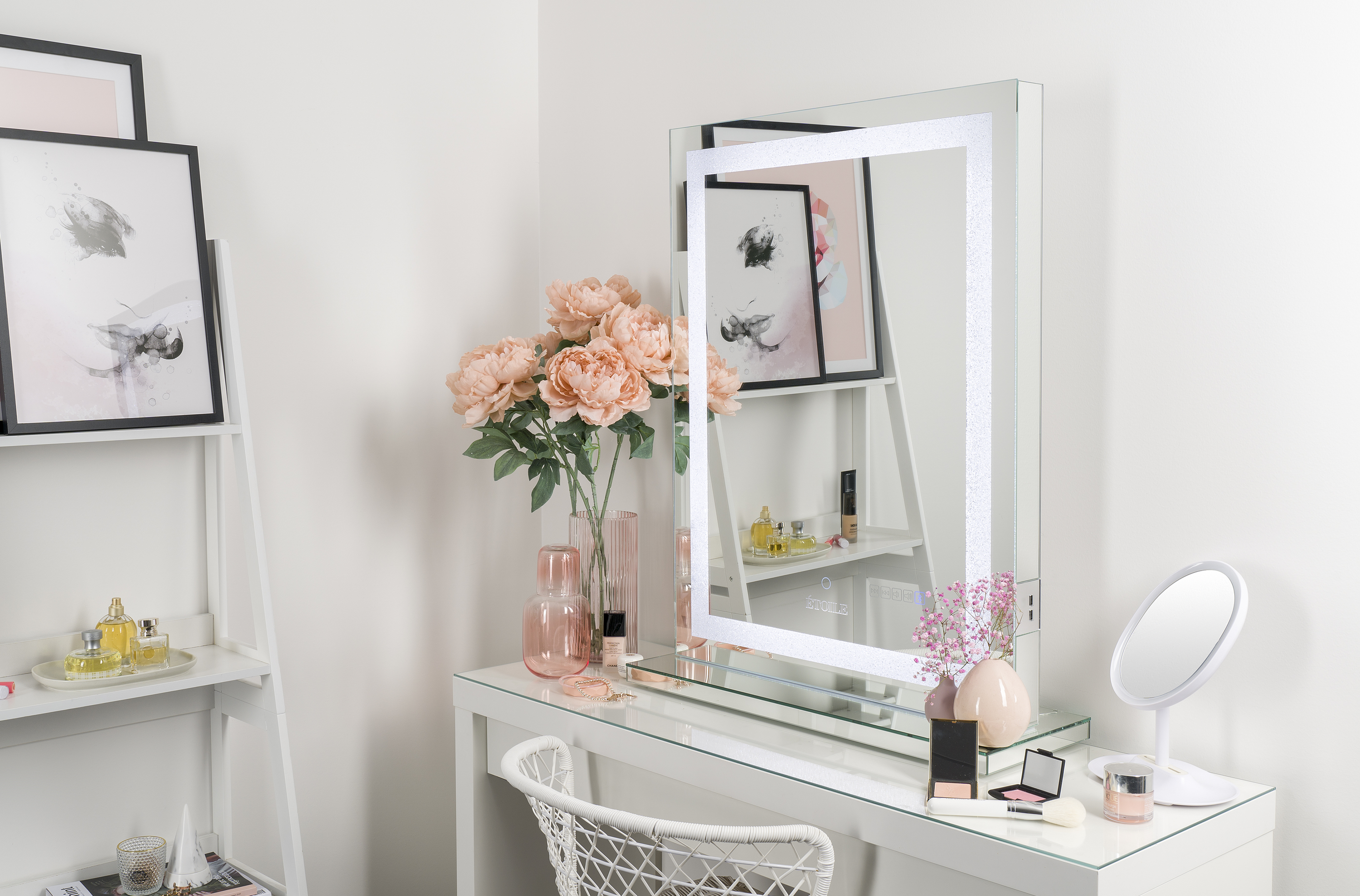 Set up Your Dream Vanity Room in 5 Steps
