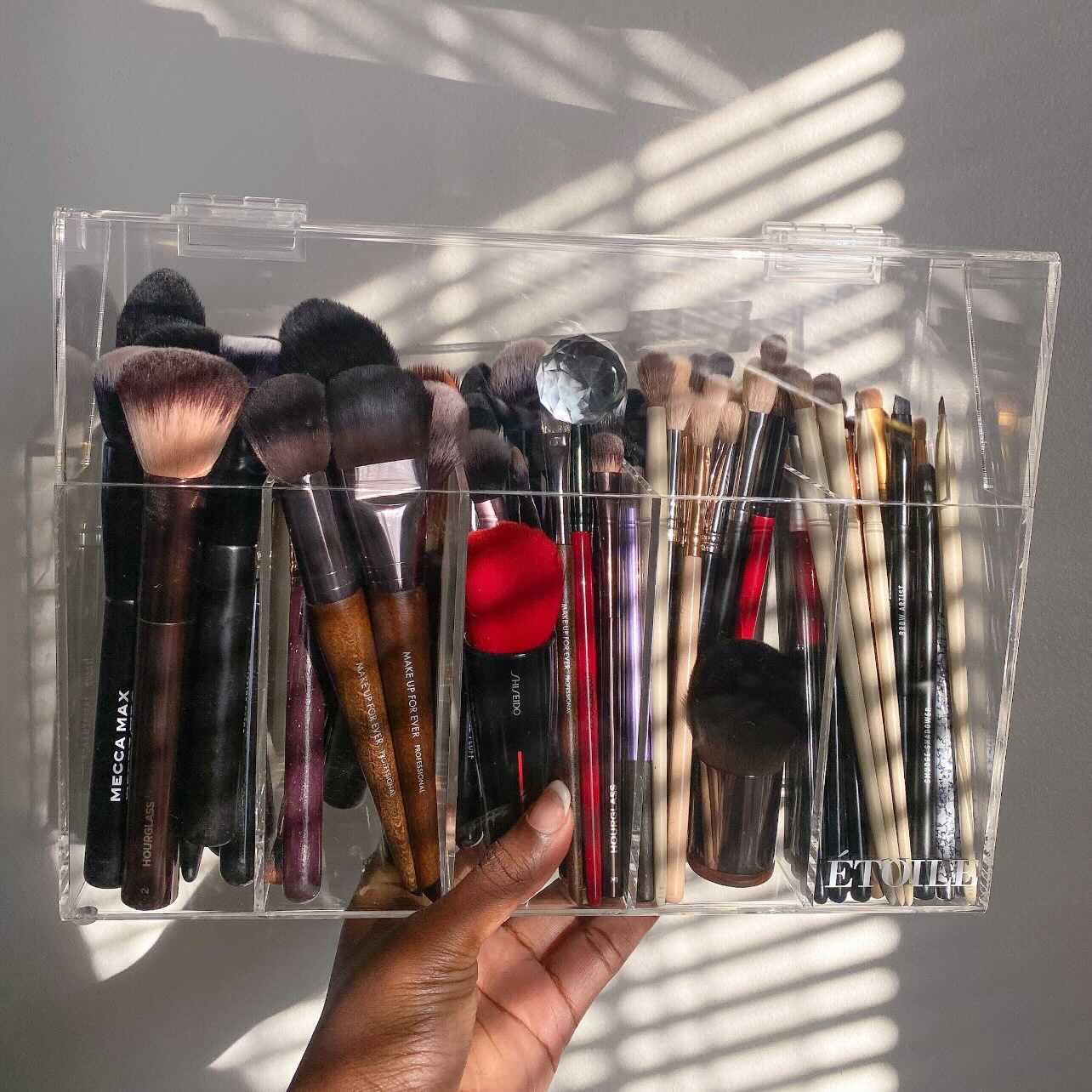 5 Brush Holder with Lid